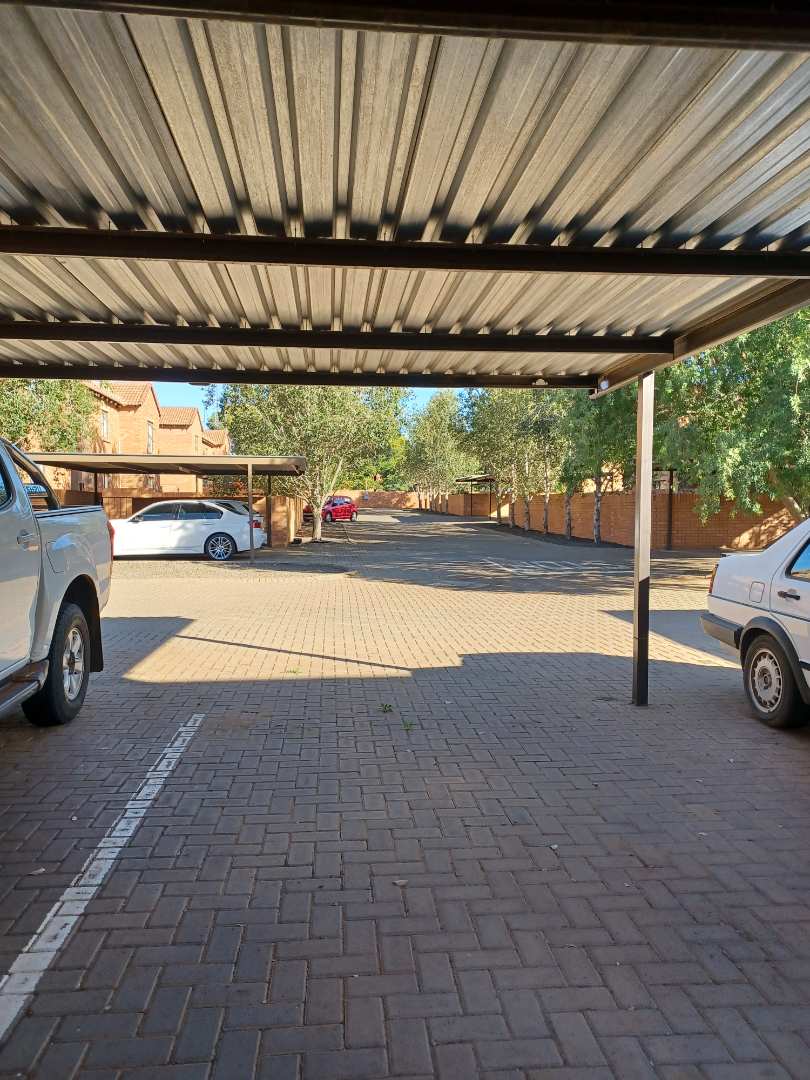 To Let 2 Bedroom Property for Rent in Langenhovenpark Free State